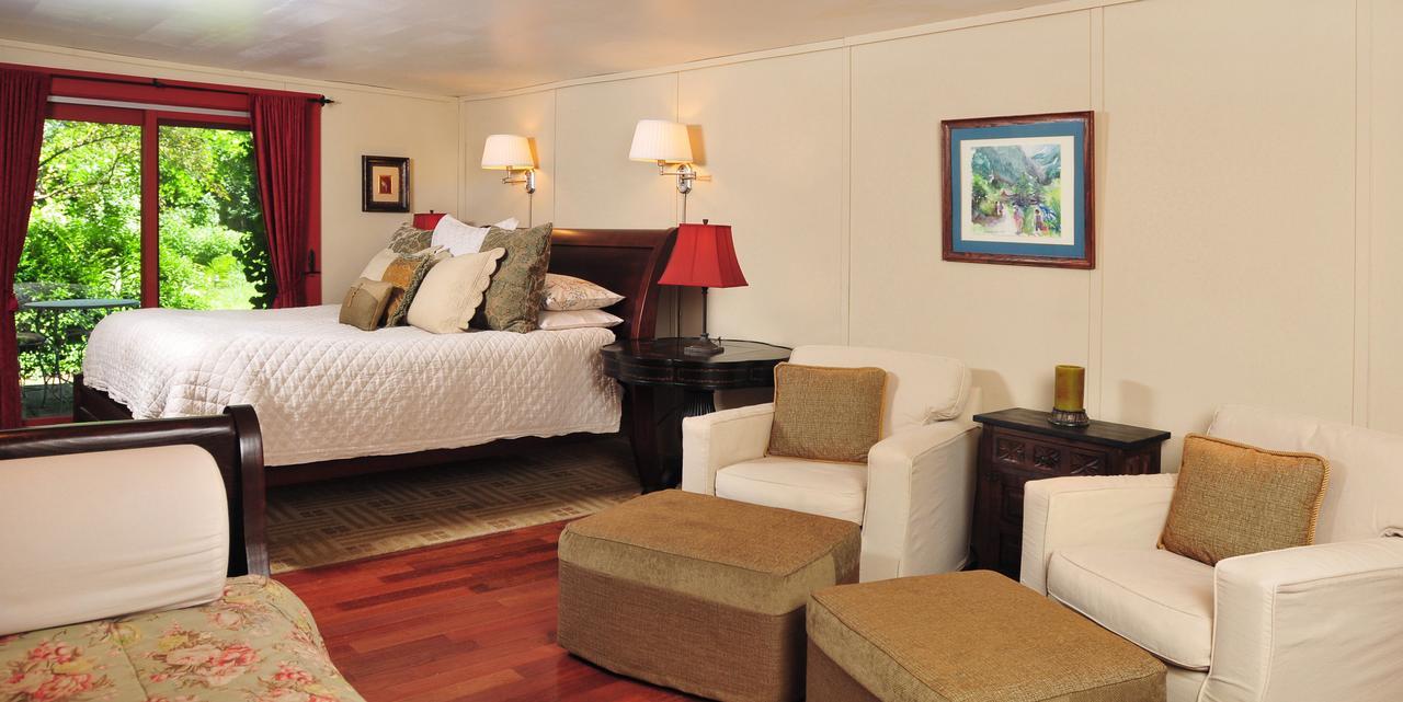 1795 Acorn Inn Bed And Breakfast Канандейґуа Екстер'єр фото
