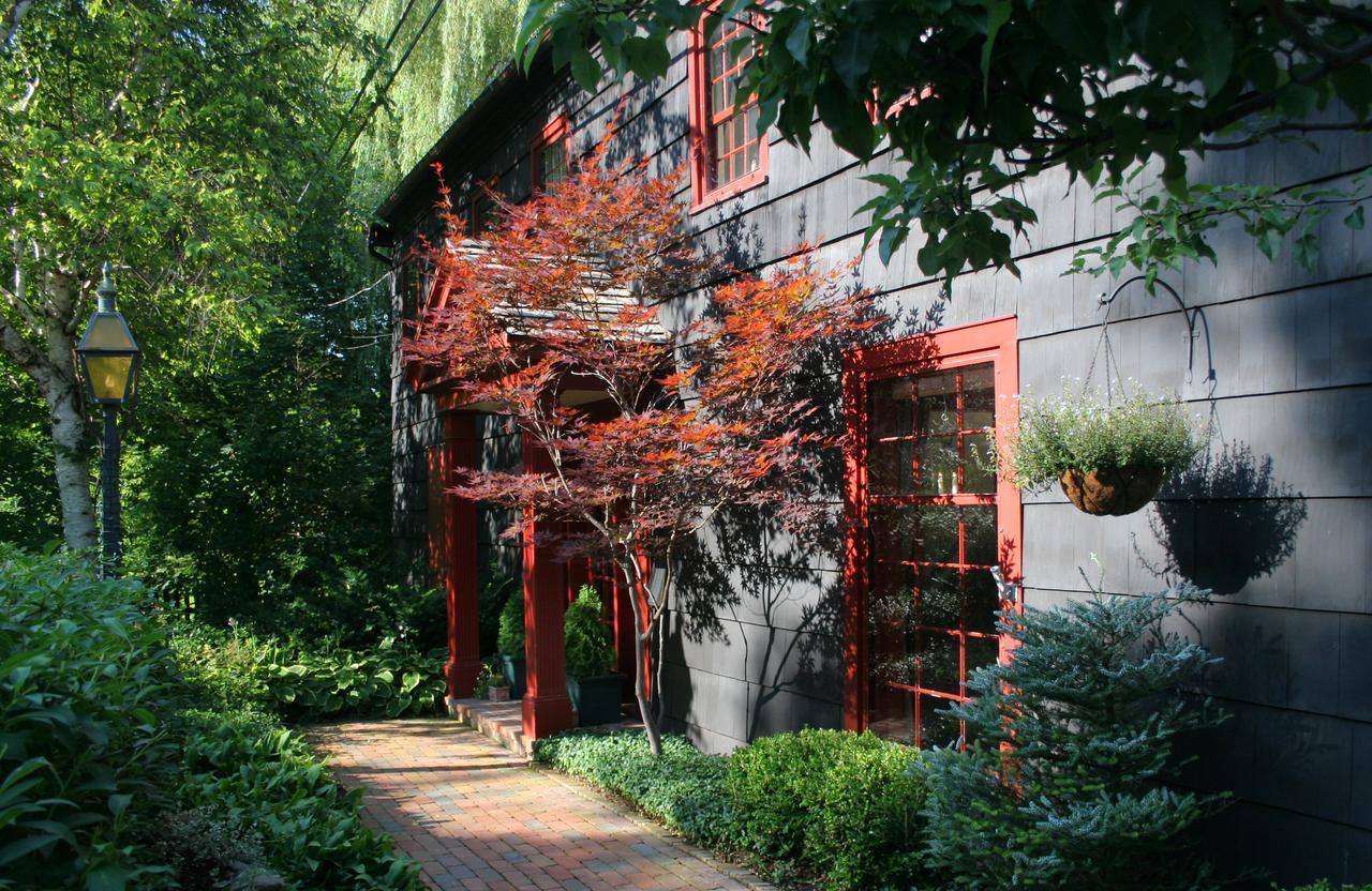 1795 Acorn Inn Bed And Breakfast Канандейґуа Екстер'єр фото
