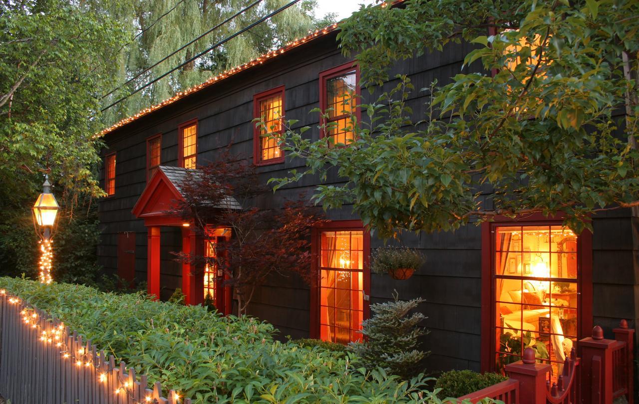 1795 Acorn Inn Bed And Breakfast Канандейґуа Екстер'єр фото